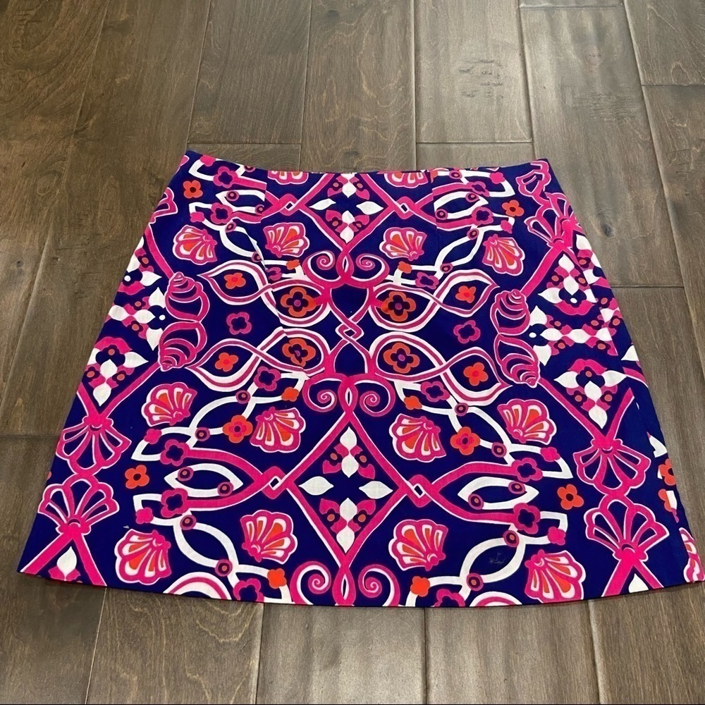Vineyard Vines Mini Skirt size 4